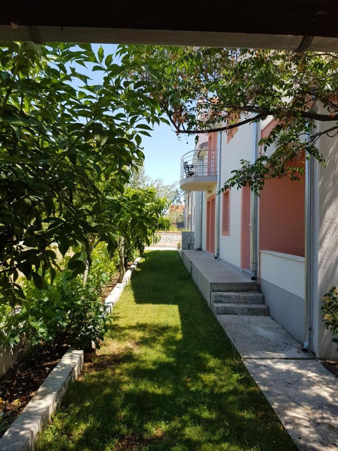Gabi Rooms & Studio Apartment Lozovac Luaran gambar