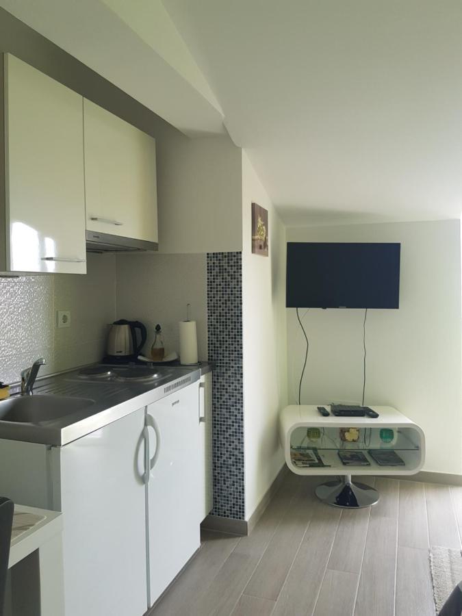 Gabi Rooms & Studio Apartment Lozovac Luaran gambar