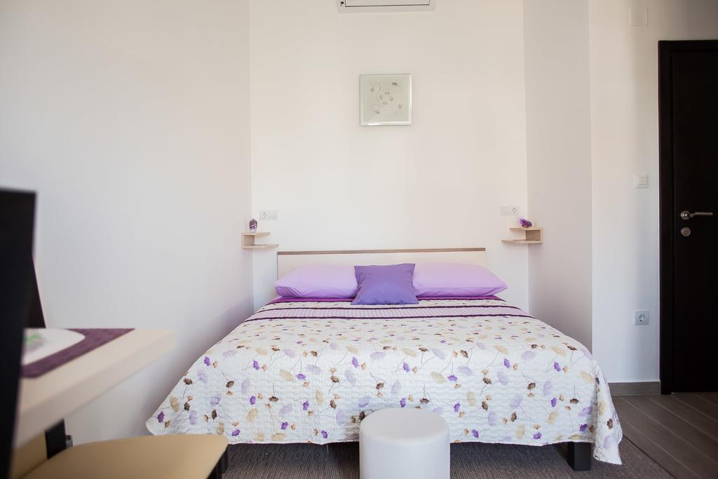 Gabi Rooms & Studio Apartment Lozovac Bilik gambar