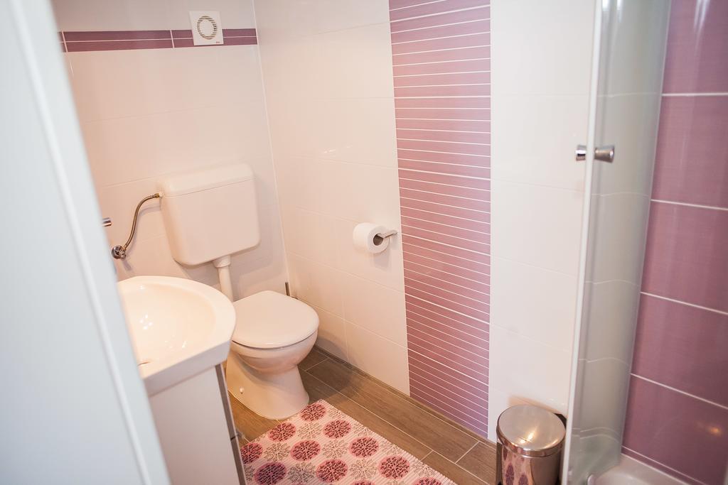 Gabi Rooms & Studio Apartment Lozovac Bilik gambar